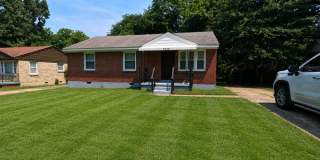 Charming 3BR Home | Large Driveway | Tons of Kitchen Storage Charming 3BR Home | Large Driveway | Tons of Kitchen Storage Gallery 1