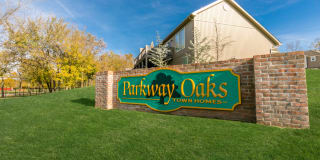 Parkway Oaks Townhomes and Duplexes Gallery 1