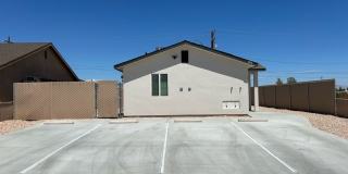 1340 W Mariposa Ave Unit A Gallery 1