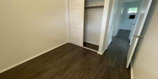 Spacious 3bed/1bath Gallery 8