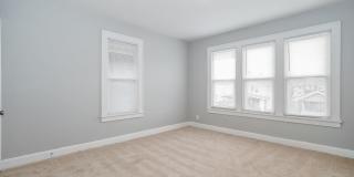 1113-1115 S 22nd St. Gallery 9