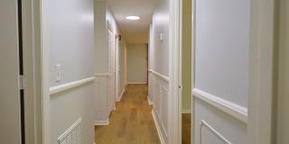 nice renovated 4 Bed 3 Bath Gallery 17