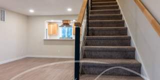 Spacious 2 bedroom duplex with attached garage Gallery 8