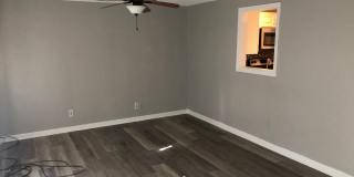 Upper St. Clair - 3 BR Split Entry House, Garage, Central Air! Gallery 7