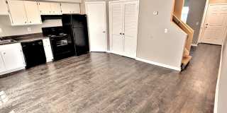 Avalon Cove Townhomes Gallery 21