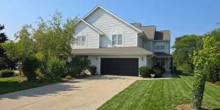 3 bedroom New Berlin townhome Gallery 1