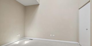 960 N Crosby Street Gallery 13