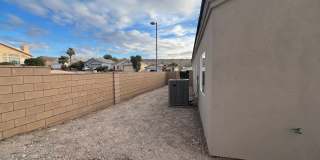 3 Bedroom Home Located in El Camino Village PETS OK Gallery 23