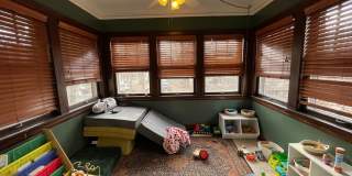 AVAILABLE JULY - 3 BEDROOM/1.5 BATHROOM HOME Gallery 3