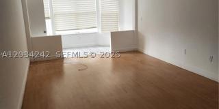 1351 NE 191st St Gallery 11