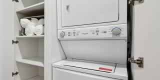 828 N Wells St Gallery 6