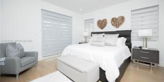 10366 NW 68th Ter Gallery 12