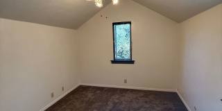 2 bedroom/ 1 Bathroom 2 Story Home for Rent in Cotati! Gallery 24