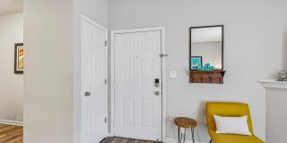 Ventana Gallery 30