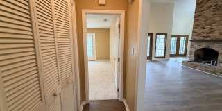 Beautiful 3 Bedroom 2.5 Bath Home in New Wood Valley Gallery 37