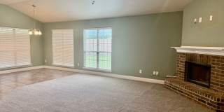 Gorgeous 4/2/2 in Bella Mia Estates! Lubbock-Cooper ISD! Gallery 8