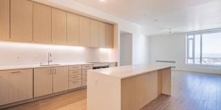 SKAIA Gallery 70