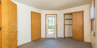 519 Henderson Crossing Gallery 1