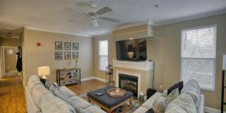 Two Bedroom with Garage near Grandview Gallery 4