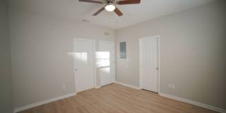 3 Bed / 3.5 Bath Townhome in NW Gallery 13
