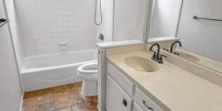 3-Bedroom Home in Blanco Woods with Community Pool + Prime Location Gallery 6