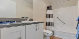 Martinez Hillside - 55+ Active Adults Apartment Homes Gallery 10