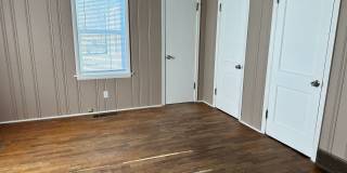 2 Bedroom 1 Bath walking distance to downtown in Amazing Neighborhood Gallery 11