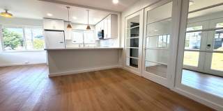 Renovated 2 Bedroom, 2 Bathroom with Carport Gallery 4