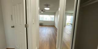 15925 Victory Blvd. Gallery 18