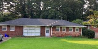 1216 Biltmore Drive NE Gallery 1