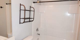 Fantastic 3BR townhome in Nippers Corner w/ attached garage! Gallery 19