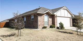 Edmond Schools + La Sonata + Neighborhood Pool + 3 bedrooms Gallery 1