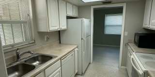 2095 NW Fork Road Gallery 4