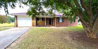 NEWLY RENOVATED- SHAW AFB-3 Bedroom, 2 Bathroom-APPLICATION FEE WAIVED FOR ACTIVE DUTY MILITARY Gallery 1