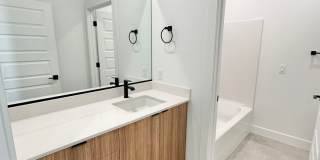 PET FRIENDLY!! HURRICANE TOWNHOME! Gallery 21