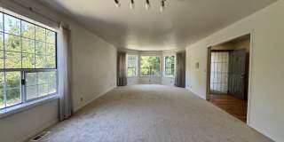 Well maintained 3 bed 2 bath rambler home in quiet Zenith neighborhood in Des Moines Well maintained 3 bed 2 bath rambler home in quiet Zenith neighborhood in Des Moines Gallery 8