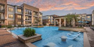 Reserve on Kingsland Gallery 38