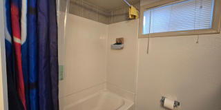 Preleasing Spacious 5-Bedroom Home with Finished Basement, Large Backyard & Attached Garage Gallery 12