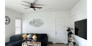 4323 N 92 Drive Gallery 32