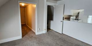 260 Laurel St Gallery 3