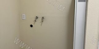 WEST LANCASTER 2BD/1BTH DUPLEX w/ BACKYARD Gallery 10