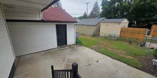 Audubon-Downriver Neighborhood 3+ bedroom, 1 bath corner lot with large, fenced yard Audubon-Downriver Neighborhood 3+ bedroom, 1 bath corner lot with large, fenced yard Gallery 29