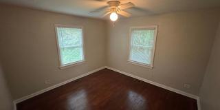 One Story House off Thomas Road Gallery 7