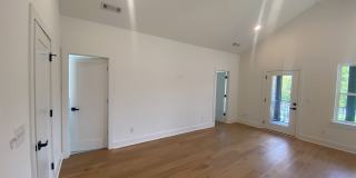Gorgeous 3/2.5 Single Family Rental Available! Gallery 16