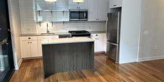 160 W Superior Gallery 1