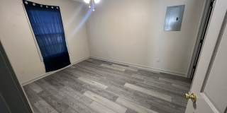 3 bed 1 bath with huge backyard Gallery 8