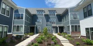 Bungalows on the Lake at Prairie Queen Gallery 1