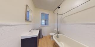 Large 4 Bedroom, 2 Bath House with Hardwood floors, walk in closets and more! Gallery 32