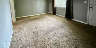 Updated 3 Bed 1 Bath! First Month's rent FREE! Gallery 9