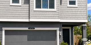 Puyallup - Beautiful 4 bedroom, 2.5 bath home! Available Now! Gallery 1